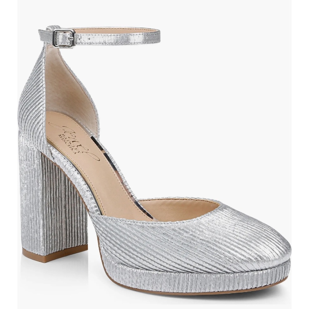 Jewel Badgley Mischka Silver Textured Heels